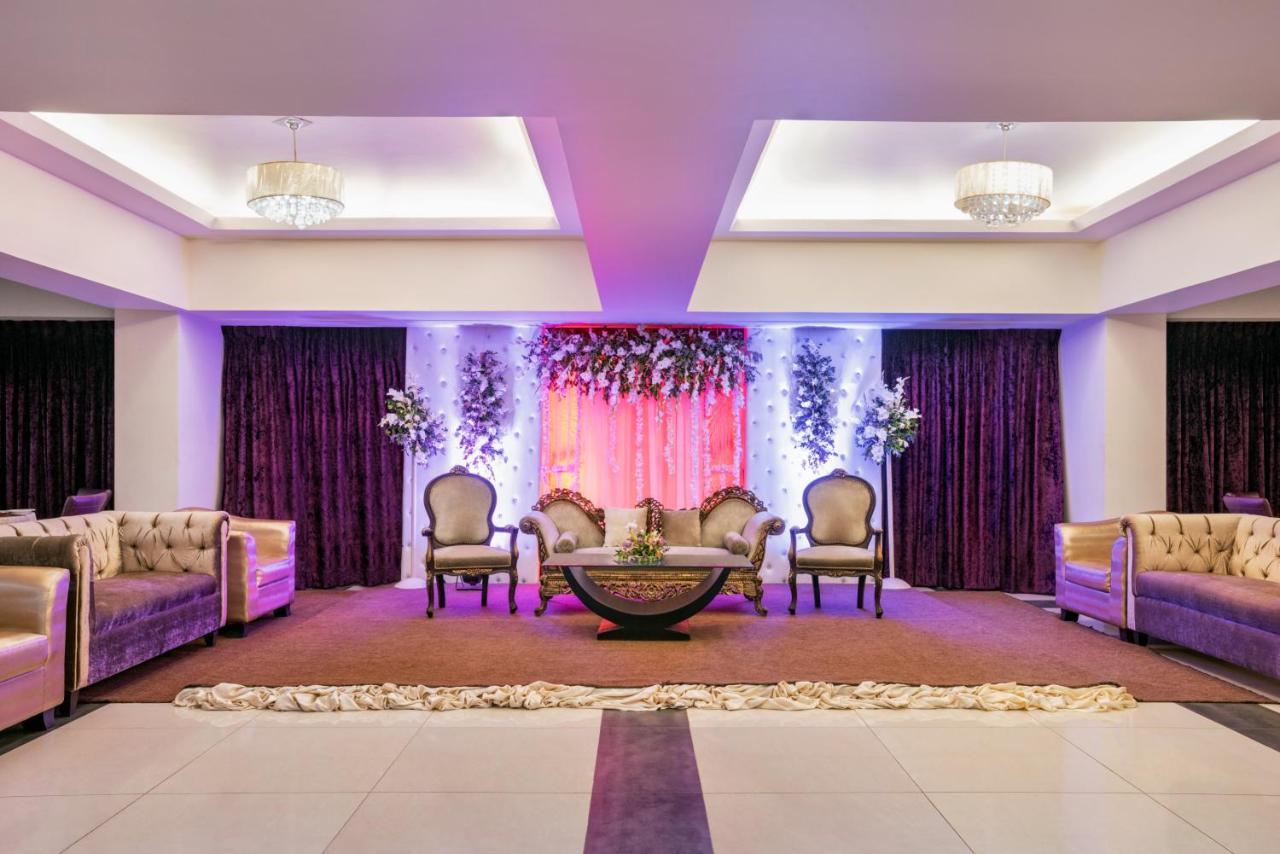 Ramada Plaza By Wyndham Karachi Airport Hotel Exterior foto The Royal